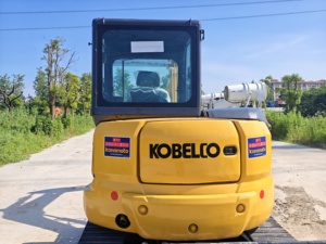 Prix bon marché Kobelco Sk55 a utilisé l'excavatrice en bon état/excavatrice d'occasion Sk55 Sk55c SK55SR 5 tonnes mini excavatrice à vendre. - Product Image 4