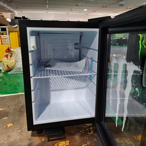 Refrigerador <span class=keywords><strong>Coca</strong></span>-<span class=keywords><strong>Cola</strong></span> 2026 Más Popular para Bebidas Energéticas/Mini Enfriador de Mostrador con 2 a 4 Estantes - Product Image 6