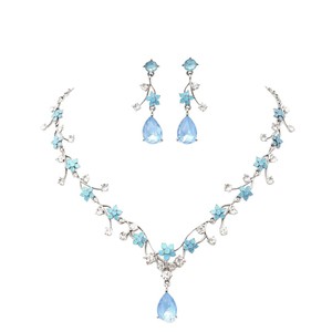 สร้อยคอรูปหยดน้ำลายดอกไม้สีทองแชมเปญ สแตนเลสไม่ลอก ยี่ห้อฟานฮัว จิวเวลรี่ ขายดีในติ๊กต็อก - Product Image 5