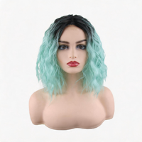 Perruque courte ondulée Ombre noir à bleu clair couleur perruque de cheveux synthétiques pour les femmes mode fête Cosplay tenue quotidienne perruque d'aspect naturel