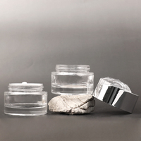 Vente directe usine – Flacons en verre à large ouverture de 50 ml de la marque JINGU avec pulvérisateur à pompe et scellage par estampage à chaud pour emballage de soins de la peau – Modèle