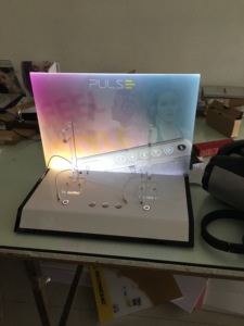 Tùy chỉnh Cửa hàng tai nghe bán lẻ hiển thị đứng với chơi nhạc - Product Image 2