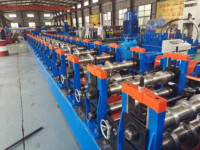 Machine de formage à rouleaux pour barrières de sécurité routière, ligne de production de poutres en W et en triple poutre, contrôlée par PLC, marque RFM
