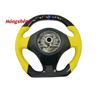Volant sport en fibre de carbone personnalisé E91/E90/E92/E81/E82/E83/E89/E70/E71 avec cuir perforé jaune pour voitures