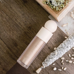 Enlumineur liquide <span class=keywords><strong>Rare</strong></span> Beautiful Fine Shimmer Pearl Luster, éclat naturel, illuminateur visage, longue tenue, léger - Product Image 4