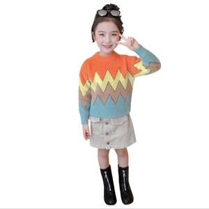 Pull en laine coloré à col rond imprimé ondulé, doux et épais pour filles, pour enfants, vêtements d'hiver, provenant d'un fournisseur chinois - Product Image 1