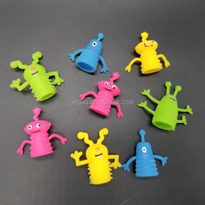 Marionnettes à doigts en TPR mignonnes pour enfants - Anti-stress, pour raconter des histoires et cadeaux de fête, compatibles avec les capsules de distributeurs de 50-55 mm - Product Image 4