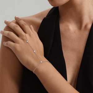 Bracelet ajustable et empilable en argent sterling 925 plaqué or et rhodium, avec breloque florale en moissanite 100% argent sterling 925 - Product Image 2
