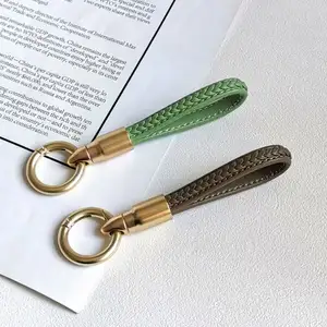 2024 Best Real Genuine Leather Keychain Handmade Key Custom Wholesale Luxury Vintage Brown Beautiful Leather Keychain