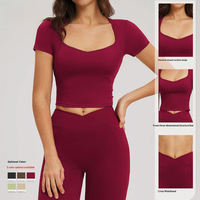 Ensemble de yoga 2 pièces pour femme : Crop top à col carré et manches courtes, leggings évasés taille haute – Tenue de sport et fitness