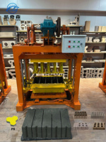 Machine de fabrication de briques 4-40 abordable avec levage automatique, longue durée de vie, machine de moulage de blocs en continu
