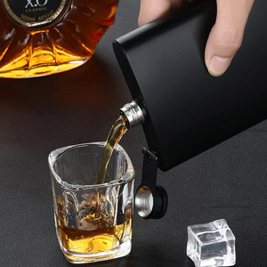 Botol Minuman Keras (Hip Flask) Mini Stainless Steel 8oz Berkualitas Tinggi, Anti Bocor, Tahan Karat, dengan Logo Kustom Warna Hitam Matte - Product Image 5