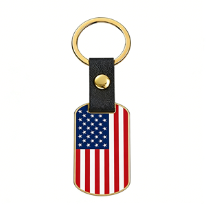 Llavero de Metal de Acero Inoxidable con Anillo de Cuero PU, Color Dorado, Plateado y Negro, con Logotipo Impreso con Láser de 50*28mm, Venta al Por Mayor de Moda - Product Image 1
