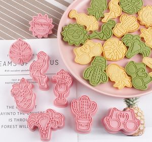 8 pièces/boîte Tropical Beach Cookie Cutter Set de 8 pièces Embosser Timbres Flamingo Lunettes de soleil <span class=keywords><strong>Cactus</strong></span> Coconut Tree Beach - Product Image 1