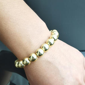 Pulsera <span class=keywords><strong>de</strong></span> Hematita Negra Simple y Elegante en <span class=keywords><strong>Oro</strong></span> <span class=keywords><strong>de</strong></span> 14K, Diseño Elástico con Acentos Plateados, Estilo Unisex, Joyería <span class=keywords><strong>de</strong></span> Lujo Directo <span class=keywords><strong>de</strong></span> Fábrica - Product Image 3