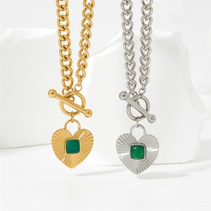 Pendentif en Pierre d'Émeraude Naturelle en Forme de Cœur, Chaîne Cubaine Plaquée Or en Acier Inoxydable avec Fermoir OT, Collier en Pierre Précieuse pour Femmes - Product Image 3