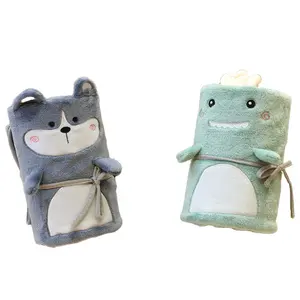 Manta de felpa personalizada para bebé OEM almohada manta avión uso doméstico mantas de bebé juguete suave para niños
