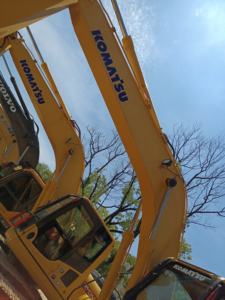 Maquinaria de movimiento de tierra de segunda mano Komatsu usada, excavadora sobre orugas de 22 toneladas de potencia fuerte PC160 PC200 PC220 PC240 a la venta - Product Image 3