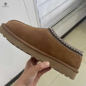 Bottes de neige tendance à semelle épaisse légère, bout fermé, chaudes, antidérapantes, en fourrure de <span class=keywords><strong>mouton</strong></span>, pour l'hiver, avec semelle EVA épaisse, légères, type pantoufles - Product Image 1