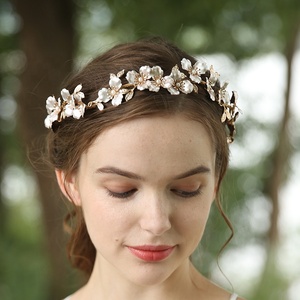 Customizable Luxury Crystal Bride Wedding Decorations Copper <strong>Flower</strong> <strong>Hair</strong> <strong>Bands</strong> for Girls Made of Durable Metal - Product Image 3