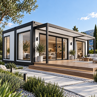 Maison conteneur moderne avec grandes fenêtres en verre, terrasse en bois, design côtier, espace de vie de forme rectangulaire
