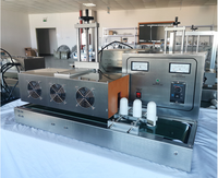 Machine de scellage par induction électromagnétique pour bouteilles à embout en U, bouteilles à bille roulante et bouteilles de forme spéciale
