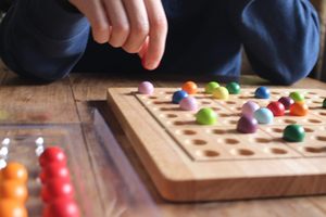 Jeu <span class=keywords><strong>de</strong></span> société en bois <span class=keywords><strong>Sudoku</strong></span> <span class=keywords><strong>de</strong></span> Mad Cave Bird Games - Product Image 4