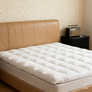 <span class=keywords><strong>Surmatelas</strong></span> de literie ferme extra épais de 2 "sur-matelas matelassé en microfibre douce et moelleuse avec sangles d'angle élastiques - Product Image 1