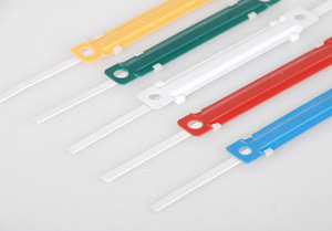 <span class=keywords><strong>Pas</strong></span> <span class=keywords><strong>cher</strong></span> En Plastique <span class=keywords><strong>PVC</strong></span> matériel colorées Assorties 80mm et 70mm rayure obligatoire forme broche attaches de dossier - Product Image 2