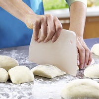 Professionelle Hitzebeständige Lebensmittelsichere Umweltfreundliche Backwerkzeuge Plastik-Kuchencreme-Teigwerkzeug Spachtel Schneidemesser Nudelwerkzeug