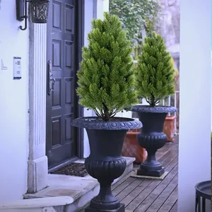 Albero di Natale Artificiale in Plastica per Esterni, 1 Pezzo, con Picchetto da Terra, Resistente ai Raggi UV, Senza Necessità di Elettricità, per Giardino, Prato, Cortile - Product Image 2