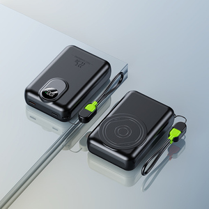 Batterie externe portable magnétique Li-Polymère Super Type-C 20W 22.5W avec sortie de charge sans fil et câble - Product Image 1