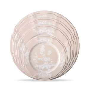 Vaisselle de luxe en porcelaine fine de style européen avec ligne dorée, assiettes et plats en porcelaine osseuse pour décorations de mariage/vente/collection - Product Image 5