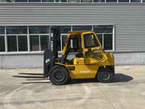 EverLIFT Xe Nâng Diesel 5 Tấn Có Lò Sưởi Và Cabin Xe Nâng Động Cơ Nissan K25 Nhật Bản Để Bán - Product Image 6