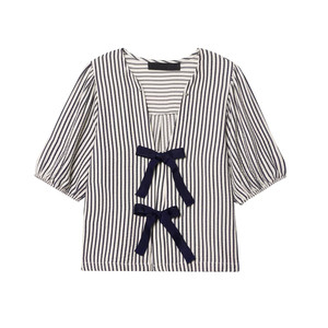 เสื้อเชิ้ตผู้หญิงลายทางผ้าป๊อปลินผูกโบว์ คอวี แขนทรงบอลลูน สไตล์ลำลอง ใส่สบาย ระบายอากาศได้ดี เหมาะสำหรับฤดูใบไม้ผลิและฤดูร้อน - Product Image 1
