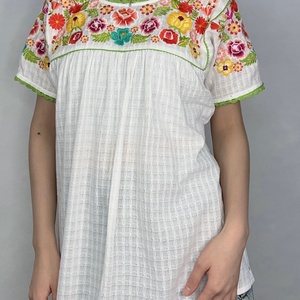OEM Women's Casual Cotton Blouse With Short Sleeves O Neck Custom Embroidery Blouse - Product Image 2