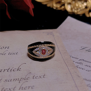 Stile Vintage di alta qualità anello di <span class=keywords><strong>dio</strong></span> occhio fascia di lusso con smalto nero regolabile in rame dalla fabbrica di gioielli - Product Image 1