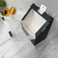 Boîte à chapeaux en carton trapézoïdal recyclable avec laminage mat, gaufrage, design personnalisable pour montage mural