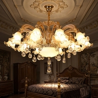 Lustre de style européen en or classique de luxe avec abat-jour en cristal, décoration intérieure, lustre à plusieurs têtes en forme de fleurs pour salon et chambre à coucher