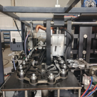 Machine automatique de fabrication de bouteilles et de pots en plastique PET pour boissons, eau et jus, par soufflage et étirage
