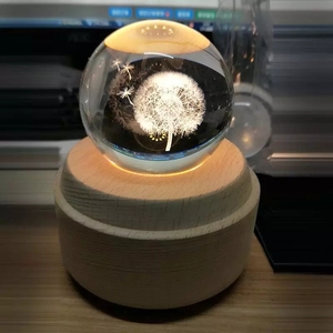 <span class=keywords><strong>Boule</strong></span> <span class=keywords><strong>de</strong></span> verre <span class=keywords><strong>personnalisée</strong></span> en <span class=keywords><strong>cristal</strong></span> avec Logo personnalisé, <span class=keywords><strong>boule</strong></span> <span class=keywords><strong>de</strong></span> <span class=keywords><strong>cristal</strong></span> <span class=keywords><strong>de</strong></span> noël, Laser 3D, avec Base lumineuse Led en bois - Product Image 3