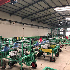 Trasplantadora de Cebolla Autopropulsada de Alto Rendimiento con Motor y Caja de Cambios, con 2 Años de Garantía para una Plantación Eficiente de Plántulas de Hortalizas - Product Image 4