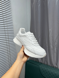 Nouveau modèle 2026 Alexander Fashion Trend Printemps Grandes chaussures de sport décontractées en daim à talon scorpion, légères et à talon haut Mc.Queen - Product Image 5