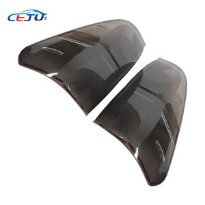 Capuchons de couvercles de lampe de frein arrière de feu arrière de voiture ABS noirci pour Toyota TruckMasters OX Hilux Revo Rocco SR5 AN110 120 130 2016-2020 - Product Image 3