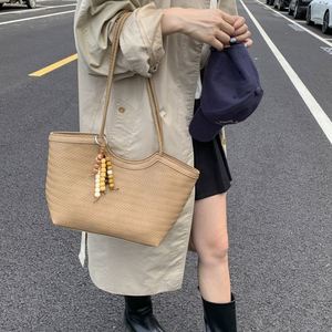 Simple Plain Color Handbags Women Large Capacity PU Leather Tote <b>Bags</b> - Product Image 4