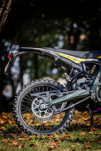 Motocicleta de carreras oficial Surron 12500W 74V 55Ah Ultra Bee Off Road Electric Dirt Bike - Product Image 3