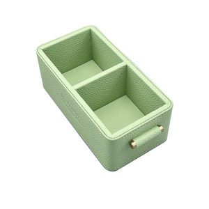 Plateau en cuir personnalisé <span class=keywords><strong>de</strong></span> haute qualité, boîte <span class=keywords><strong>de</strong></span> <span class=keywords><strong>rangement</strong></span> <span class=keywords><strong>de</strong></span> bureau pour sachet <span class=keywords><strong>de</strong></span> café pour sachet <span class=keywords><strong>de</strong></span> thé, support <span class=keywords><strong>de</strong></span> télécommande pour accessoires <span class=keywords><strong>de</strong></span> chambre d'hôtel - Product Image 2