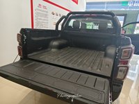 Nouveau pick-up I-suzu à quatre roues motrices, boîte manuelle, direction à gauche