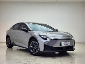 TOYOTA BZ3 <span class=keywords><strong>2023</strong></span> USADO, EDICIÓN ELITE PRO, <span class=keywords><strong>4</strong></span> PUERTAS, 5 ASIENTOS, SEDÁN, VEHÍCULO ELÉCTRICO PURA, AUTONOMÍA DE 517 KM, CON TECHO SOLAR, PLATEADO SOBRE GRIS - Product Image 2