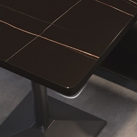 Ensemble de meubles commerciaux Bilido pour restaurant et hôtel moderne : canapés, banquettes, chaises et tables en métal et cuir